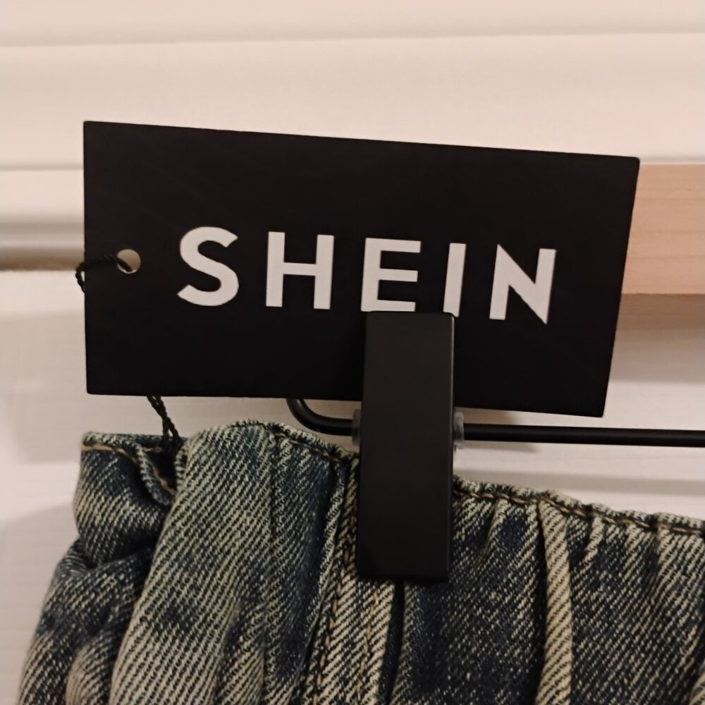 Shein Plus Size Casual Daily Distressed Wide Leg Jeans with Slant Pockets Sz. 1X - Picture 15 of 16